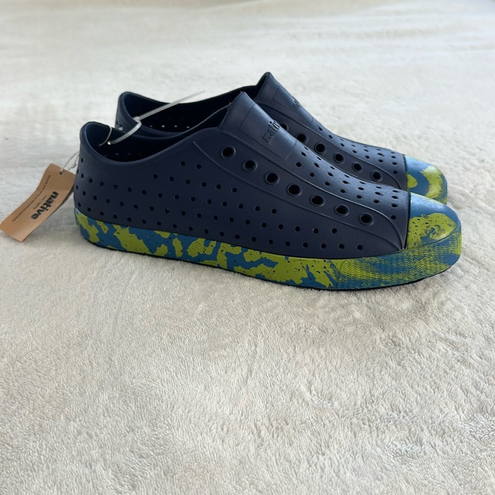 Native Jefferson Slip-On Loafers in Navy and Lime Green Camo